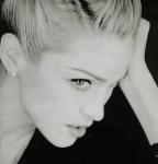  Madonna 100  celebrite provenant de Madonna