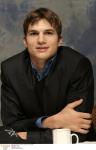  Ashton Kutcher d93  celebrite provenant de Ashton Kutcher