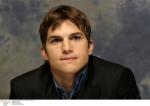  Ashton Kutcher d86  photo célébrité