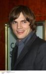  Ashton Kutcher d61  photo célébrité