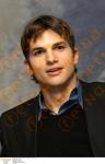  Ashton Kutcher d29  photo célébrité