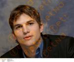 Ashton Kutcher d27  celebrite de                   Dariane</b>92 provenant de Ashton Kutcher