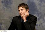  Ashton Kutcher d26  photo célébrité