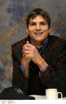  Ashton Kutcher d171  photo célébrité