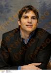  Ashton Kutcher d170  photo célébrité