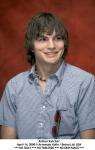  Ashton Kutcher d152  photo célébrité