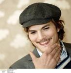  Ashton Kutcher d146  celebrite provenant de Ashton Kutcher