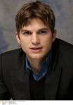  Ashton Kutcher d140  photo célébrité