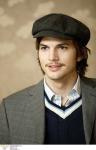  Ashton Kutcher d120  photo célébrité