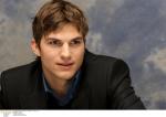  Ashton Kutcher d107  photo célébrité