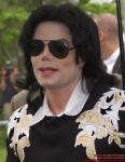  Senzanome  celebrite provenant de Michael Jackson